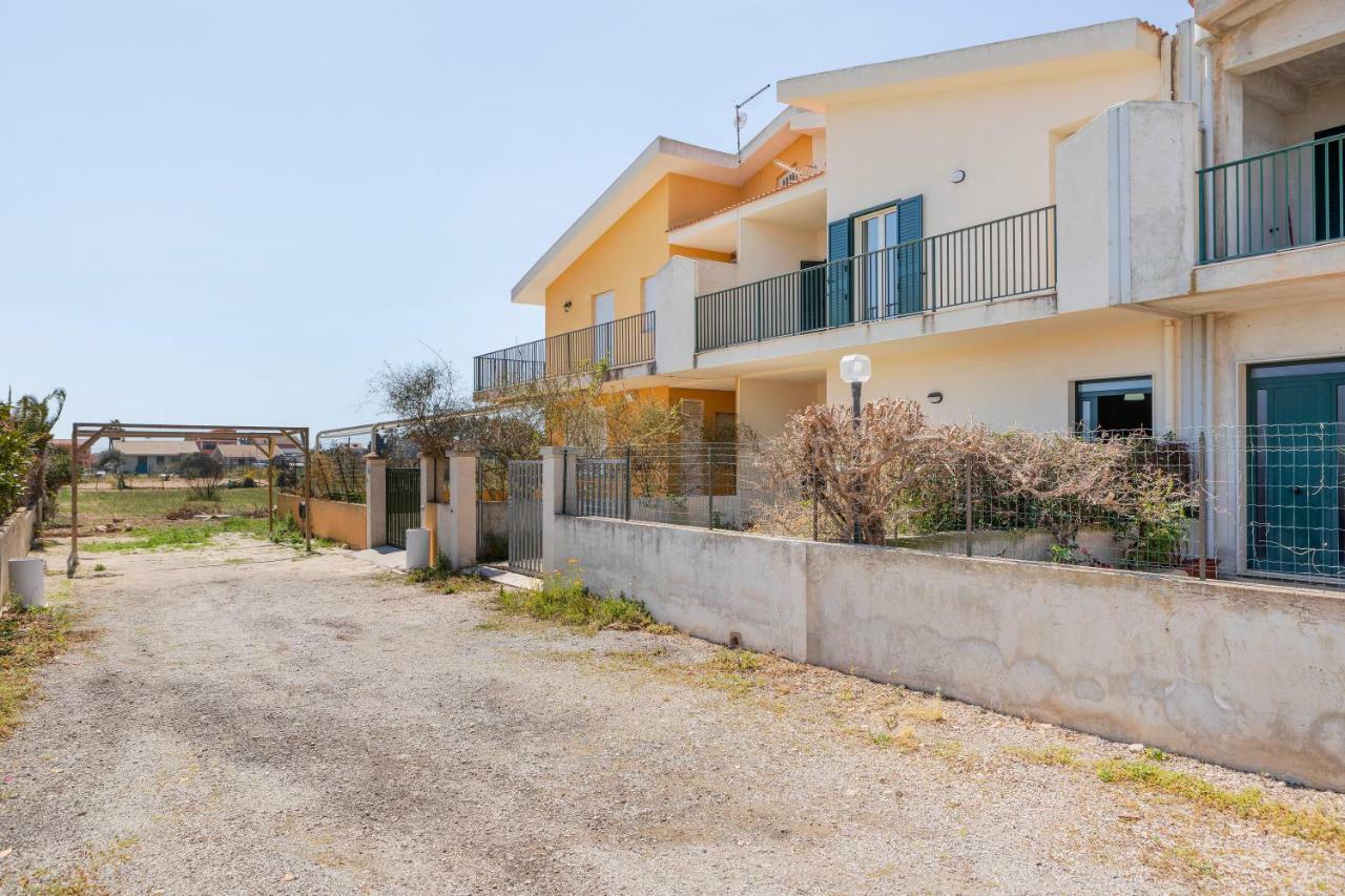 Focallo Seaside Holiday Flat ซานตามาเรีย เดล โฟกัลโล ภายนอก รูปภาพ