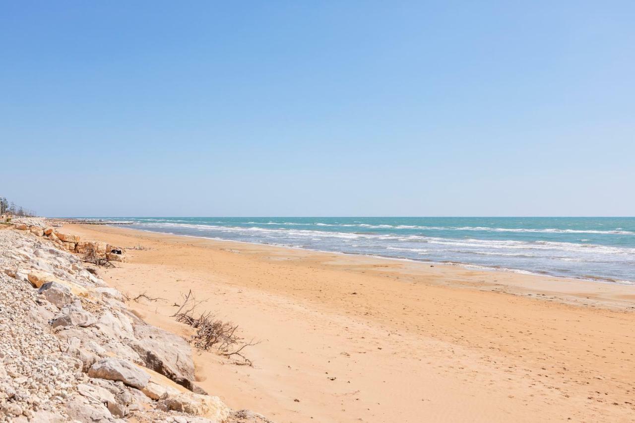 Focallo Seaside Holiday Flat ซานตามาเรีย เดล โฟกัลโล ภายนอก รูปภาพ
